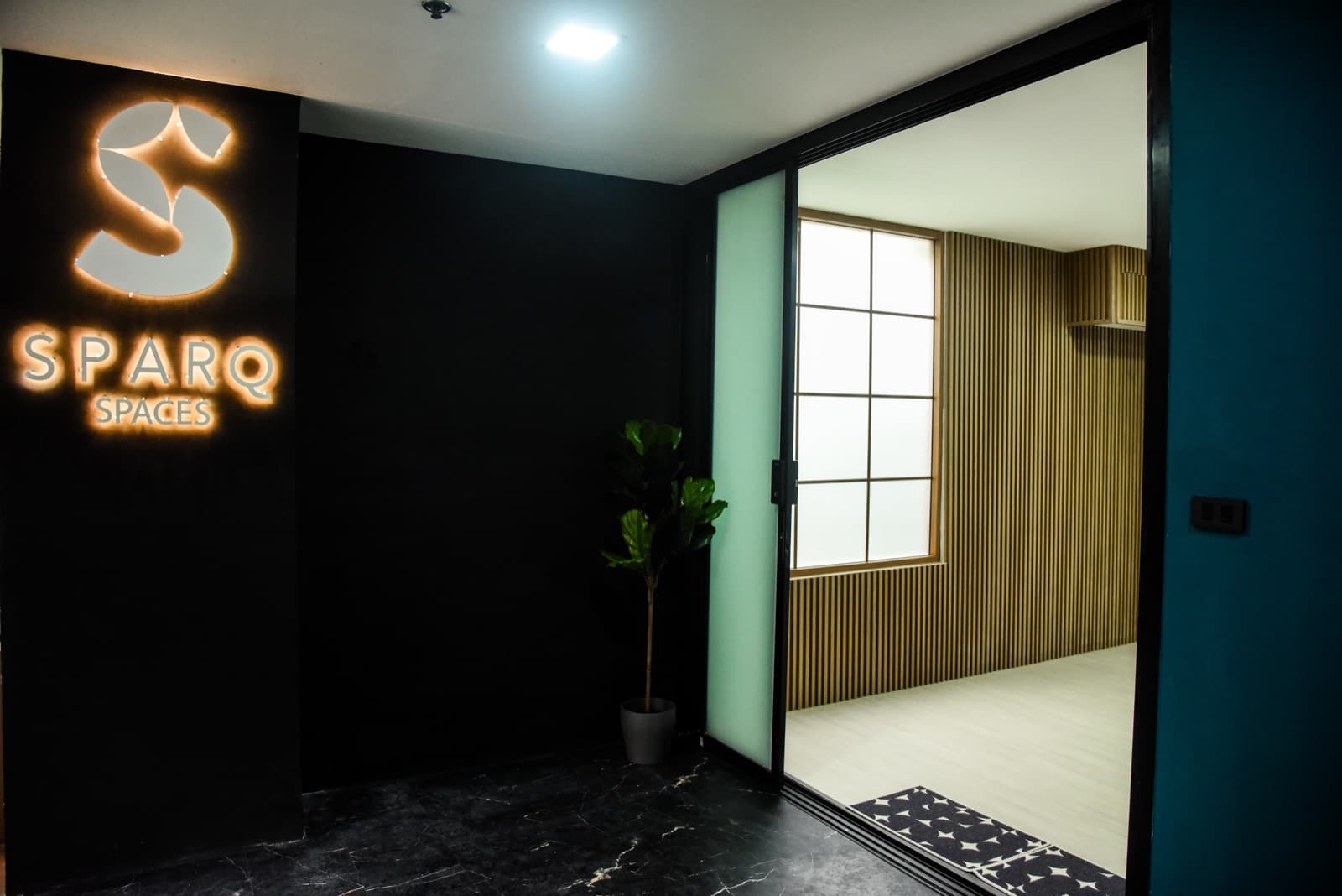 SparQ Spaces photography studio, Bangkok — 3 of 15